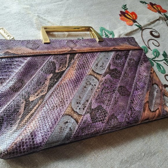 Vintage Varon purplish snake skin clutch in really nice condition. - Picture 1 of 5
